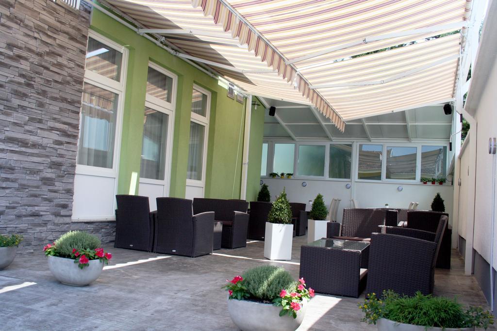 Pansion Komfor Fitea Osijek Exterior foto